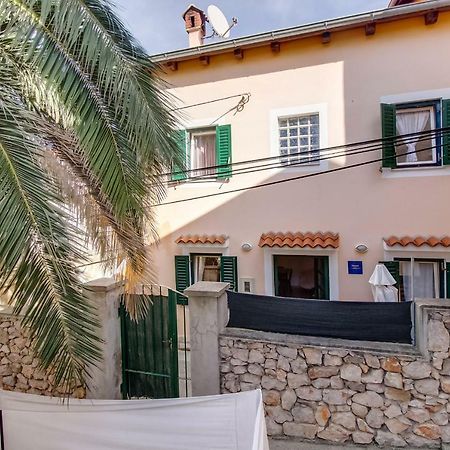 Apartman Natasa Малий Лошинь Екстер'єр фото