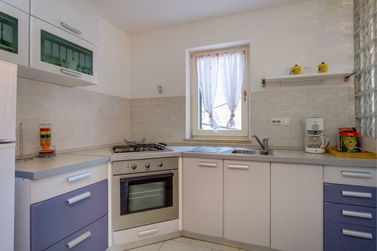 Apartman Natasa Малий Лошинь Екстер'єр фото